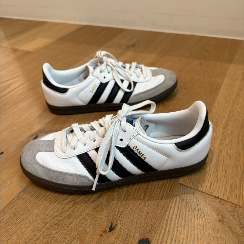 Adidas White and Black Sneakers Classic Design
